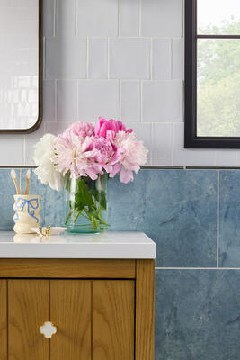 Featuring: Seaside Marble (684321), Bespoke (484994, 484997)