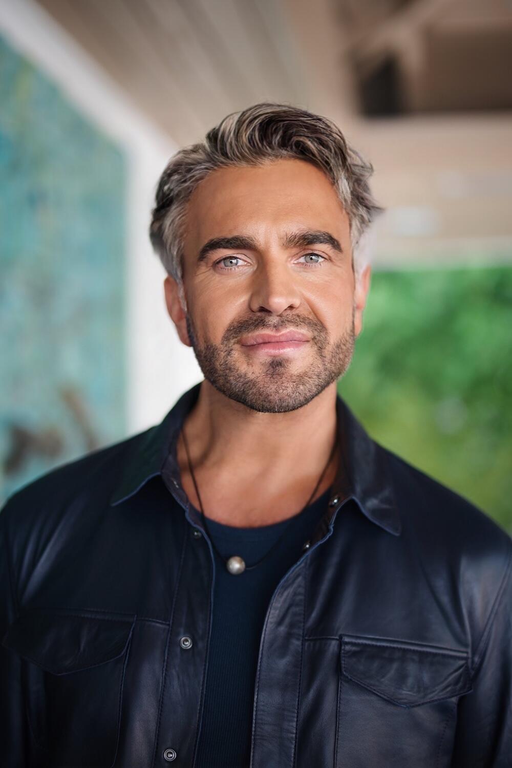 Martyn Lawrence Bullard’s commanding mix of graphic patterns, terrazzo tile and metallic furniture